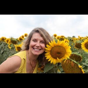 Meet your Posher, Rosana